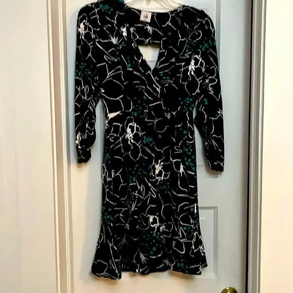 CAbi | Dresses | Cabi Forest Green Dress With Cutout Back Gently Worn |  Poshmark